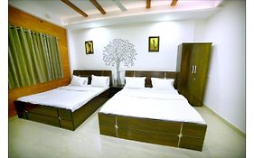 Om Shree Yatri Niwas